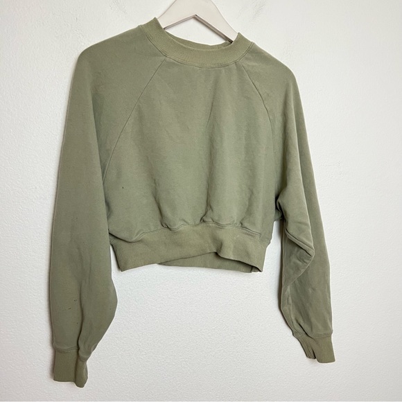 NIA Sweaters - NIA the Label Olive Green Crew Neck Cropped Sweatshirt Sweater Size Small
